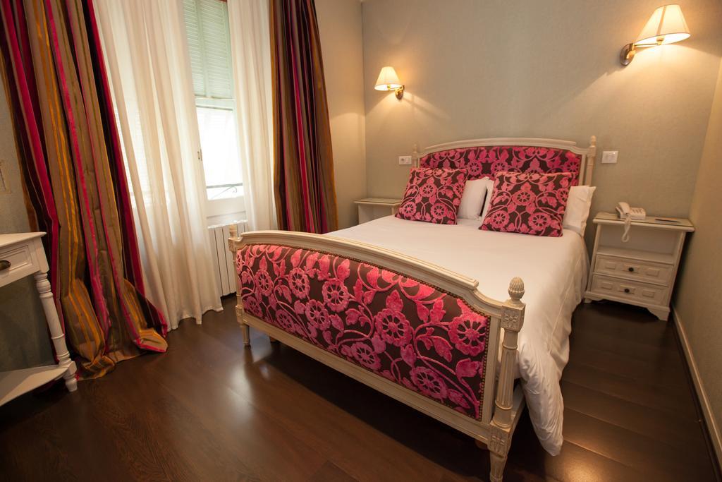 Paris Rome Hotel Menton Kültér fotó